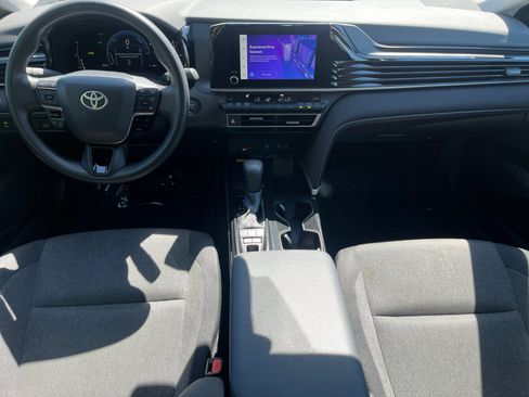 Used 2025 Toyota Camry LE FWD image 24