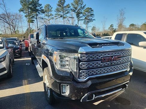 Used 2020 GMC Sierra 3500 Denali w/ Denali Ultimate Package image 2