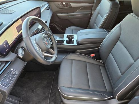 Used 2025 Buick Enclave Preferred image 11