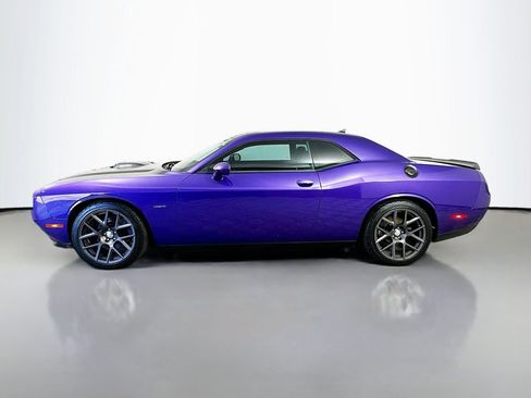 Used 2016 Dodge Challenger R/T RWD image 4