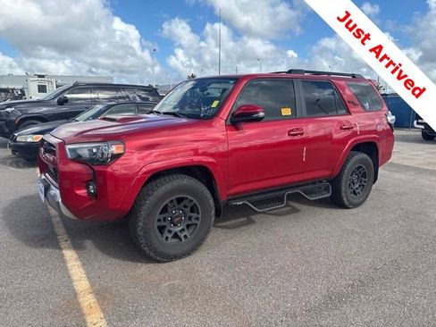 Used 2024 Toyota 4Runner TRD Off-Road Premium w/ Moonroof Package AWD/4WD image 3