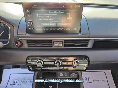 New 2025 Honda Pilot Touring image 11