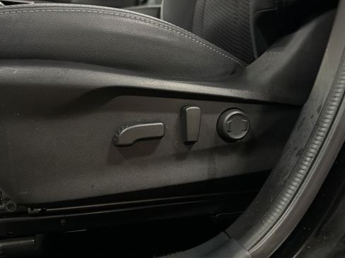Used 2023 Subaru Forester Premium AWD/4WD image 15