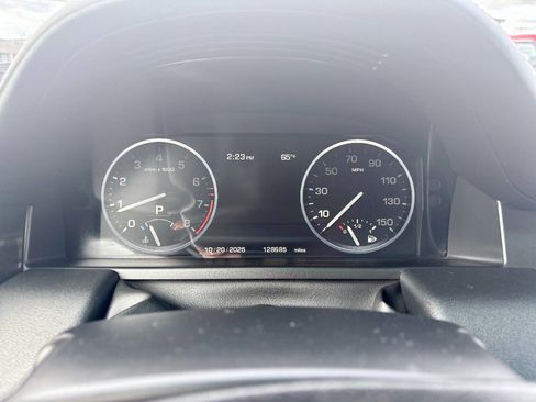 Used 2012 Land Rover Range Rover HSE image 18