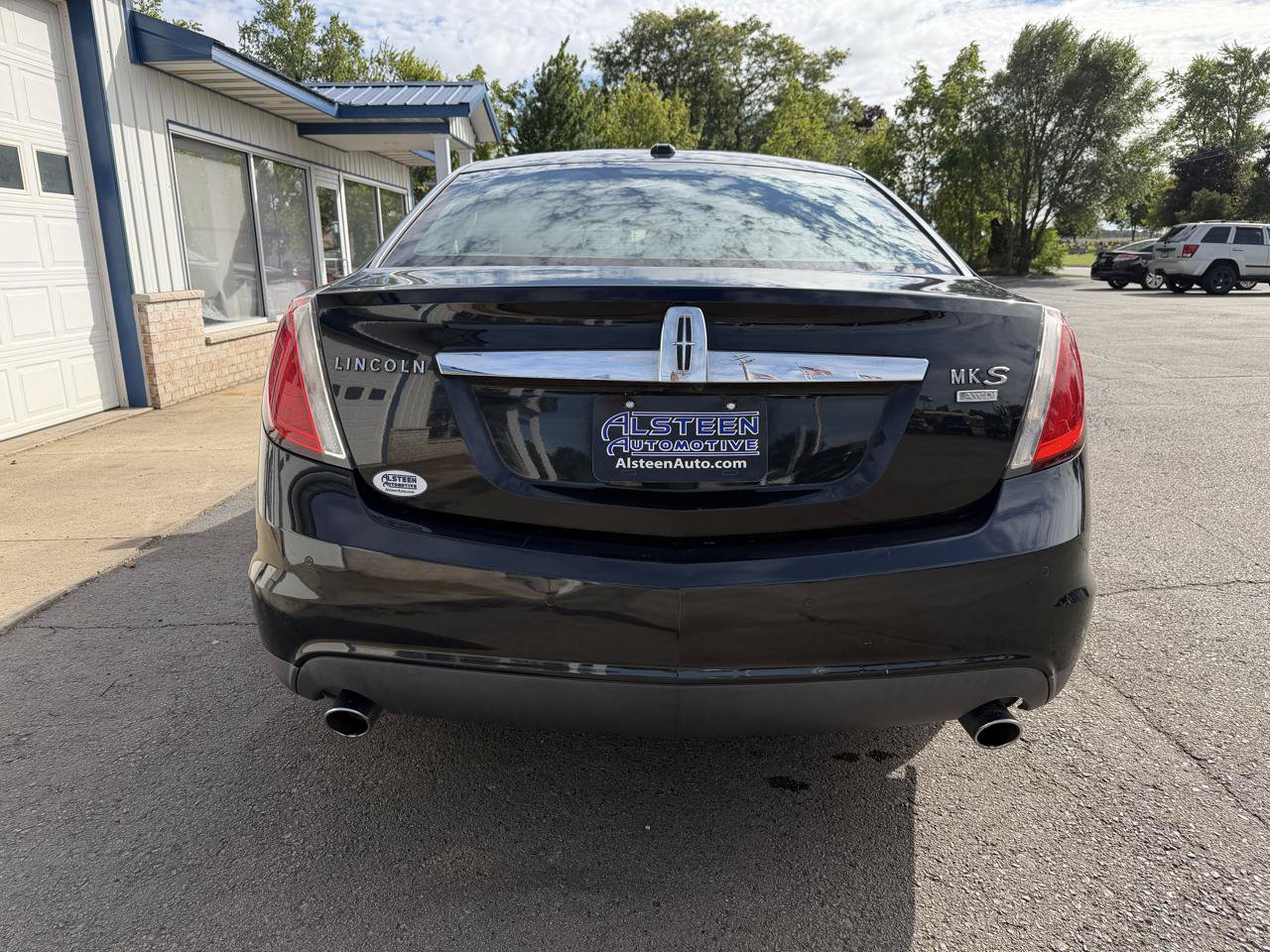 Used 2009 Lincoln MKS AWD image 4