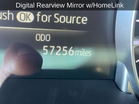 Used 2022 Toyota Highlander Platinum image 18