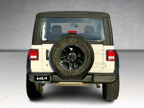 Used 2020 Jeep Wrangler Sport image 5