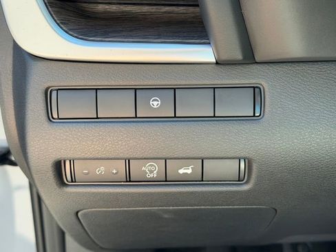 New 2026 Nissan Rogue Platinum AWD/4WD image 12