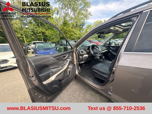 Used 2024 Subaru Forester Limited AWD/4WD image 13
