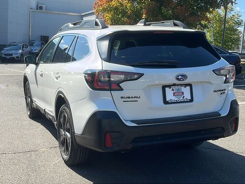 Certified 2022 Subaru Outback Onyx Edition XT image 5