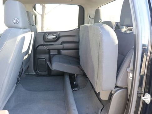 Used 2021 GMC Sierra 1500 Base w/ Sierra Value Package image 12