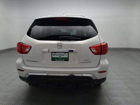 Used 2020 Nissan Pathfinder Platinum image 7