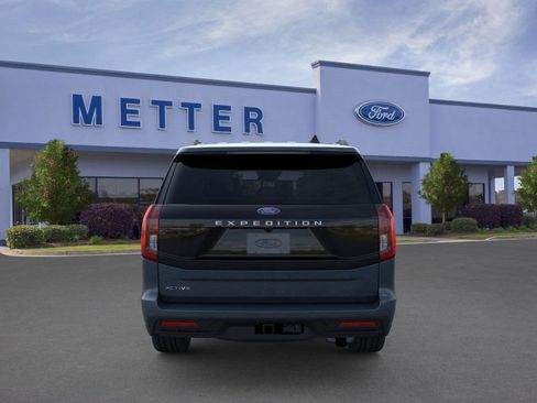 New 2026 Ford Expedition Active RWD image 6