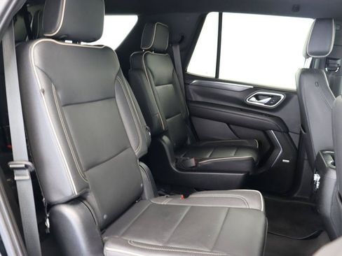 Used 2023 GMC Yukon SLT AWD/4WD image 31