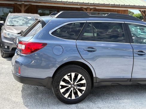 Used 2015 Subaru Outback 2.5i Limited AWD/4WD image 12
