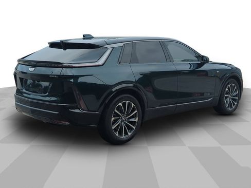 Used 2024 Cadillac Lyriq Sport AWD/4WD image 6