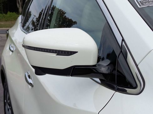 Used 2023 Nissan Murano SL w/ SL Moonroof Package AWD/4WD image 12