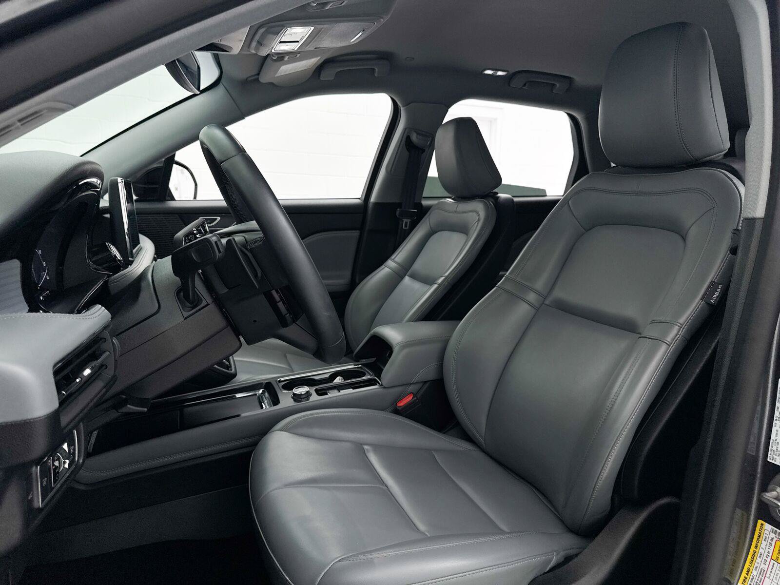 Used 2022 Lincoln Corsair FWD image 5
