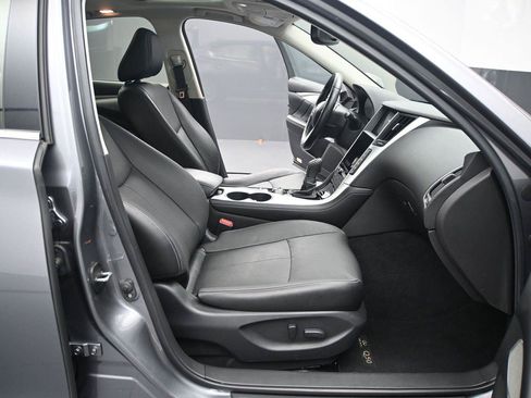 Used 2021 INFINITI Q50 Luxe w/ Seat & Sound Package AWD/4WD image 18