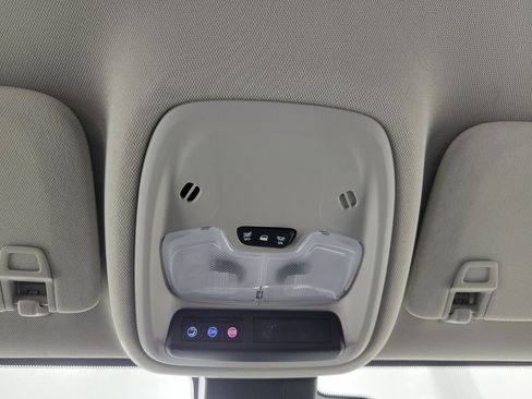 Used 2025 Buick Encore GX Preferred image 18