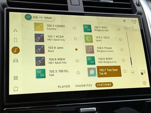 Used 2024 Land Rover Discovery Dynamic SE image 16