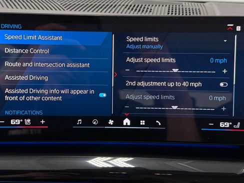 Used 2025 BMW M5 Touring image 35