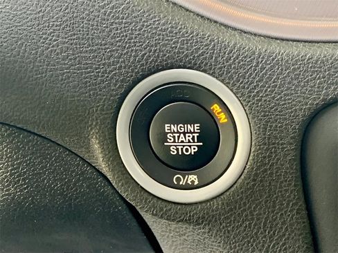 Used 2023 Dodge Charger R/T w/ Blacktop Package image 34