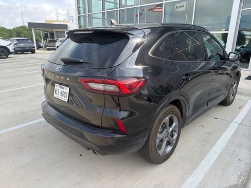 Used 2024 Ford Escape ST-Line w/ Tech Pack #1 FWD image 6