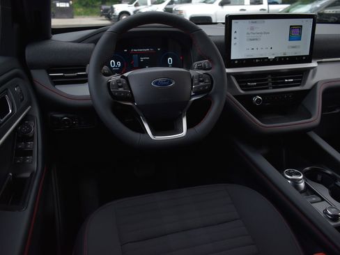 New 2026 Ford Explorer ST-Line w/ ST-Line Street Pack AWD/4WD image 26