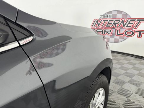 Used 2020 Chevrolet Equinox LT w/ Driver Convenience Package image 32