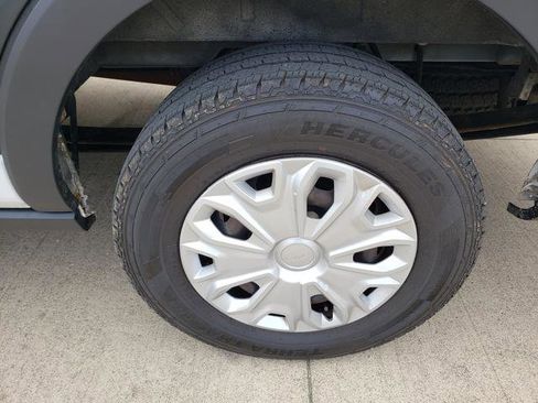 Used 2015 Ford Transit 350 XLT image 27