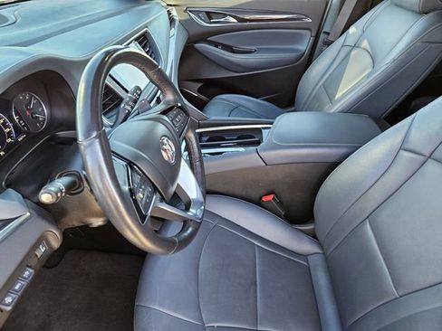 Used 2024 Buick Enclave Premium image 13