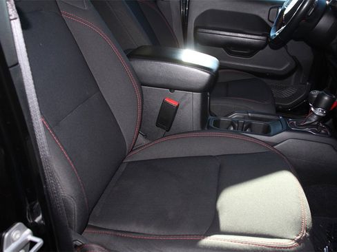 Used 2022 Jeep Gladiator Rubicon w/ LED Lighting Group image 27