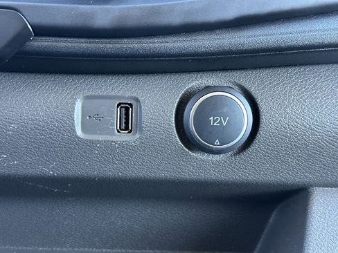 Used 2021 Ford Transit 350 XLT image 31