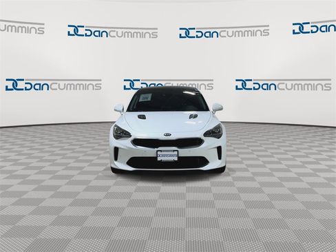 Used 2019 Kia Stinger Premium image 3