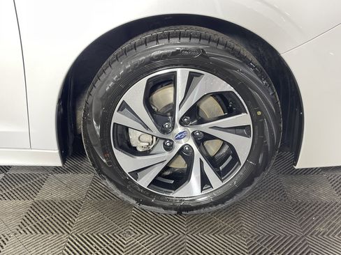 Used 2025 Subaru Legacy Premium image 7