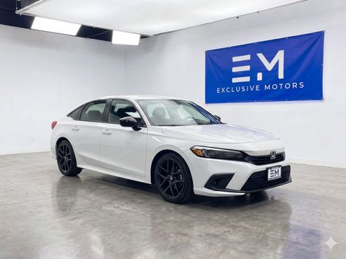 Used 2024 Honda Civic Sport image 1