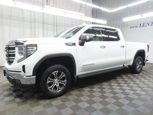 Used 2023 GMC Sierra 1500 SLT w/ SLT Convenience Package image 7
