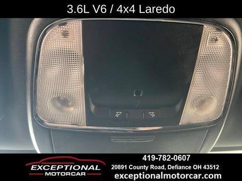 Used 2020 Jeep Grand Cherokee Laredo AWD/4WD image 43