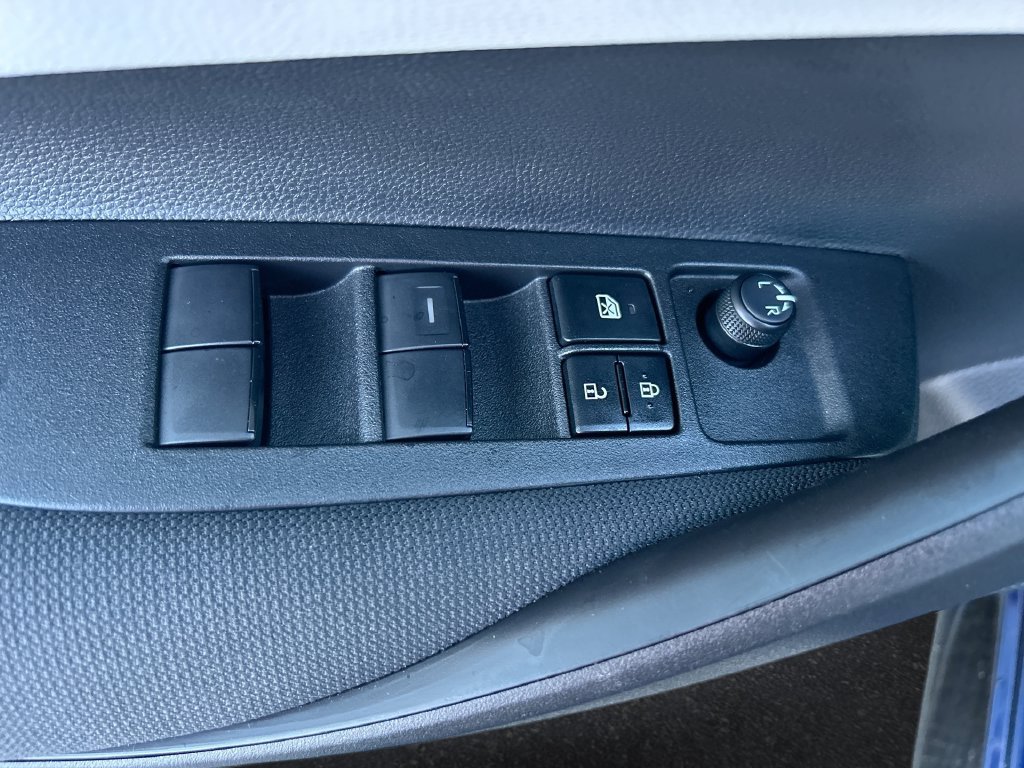 Used 2026 Toyota Corolla SE FWD image 12