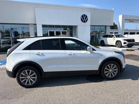 Used 2023 Cadillac XT4 Sport FWD image 4