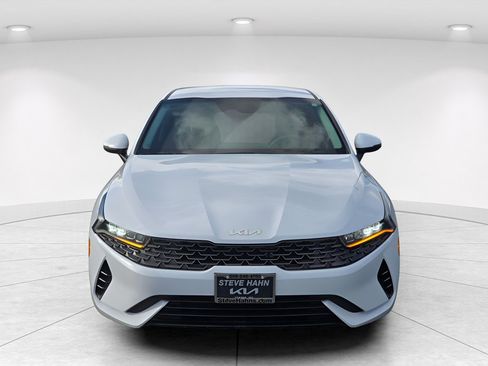 Used 2022 Kia K5 LXS FWD image 8