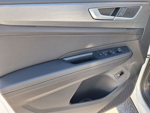 New 2026 Volkswagen Atlas Cross Sport SE image 26