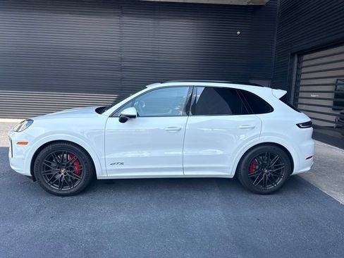 Certified 2026 Porsche Cayenne GTS AWD/4WD image 2