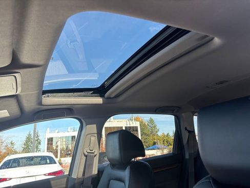 Used 2022 Honda CR-V EX-L image 16