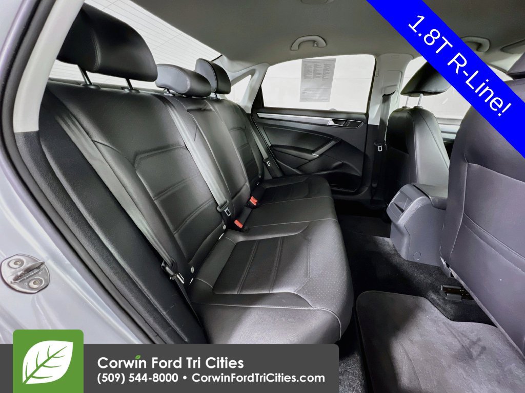 Used 2017 Volkswagen Passat 1.8T R-Line FWD image 15