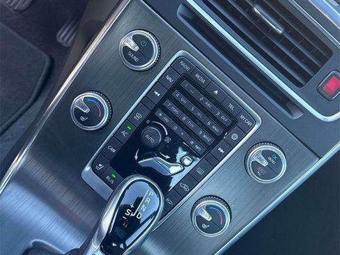 Used 2016 Volvo S60 T5 Premier w/ Convenience Package image 21