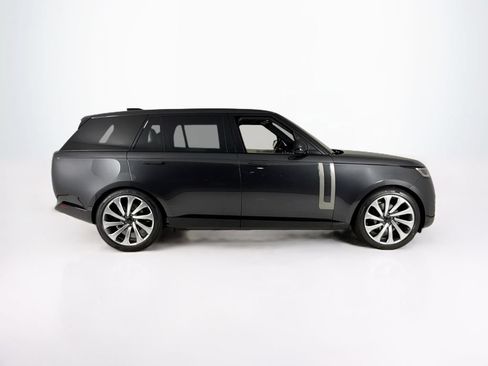New 2026 Land Rover Range Rover Long Wheelbase SE AWD/4WD image 5