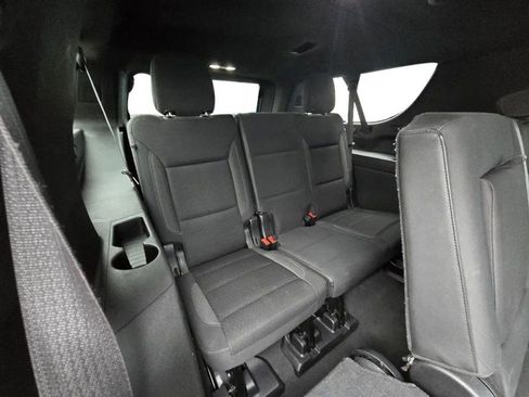 Used 2021 Chevrolet Suburban LS AWD/4WD image 31