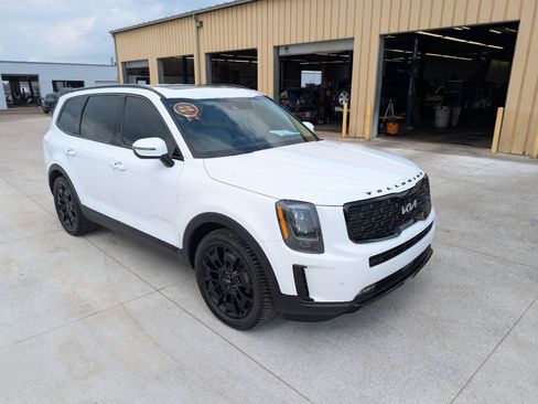 Used 2022 Kia Telluride SX w/ SX Prestige Package AWD/4WD image 19